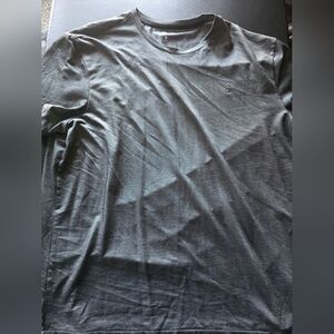 Gently Used Calvin Klein men's shirt in XL black / gray